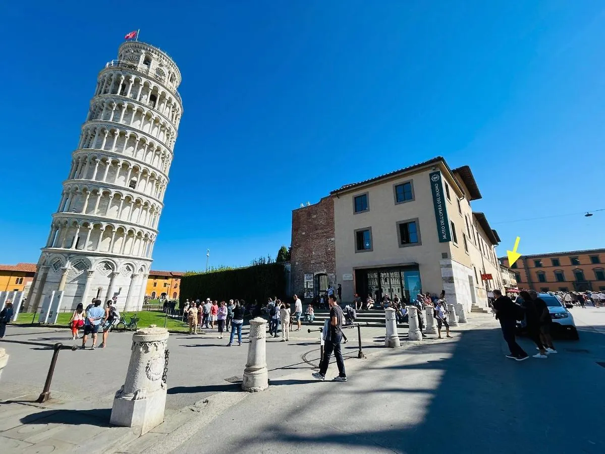Under The Tower Apartment Pisa